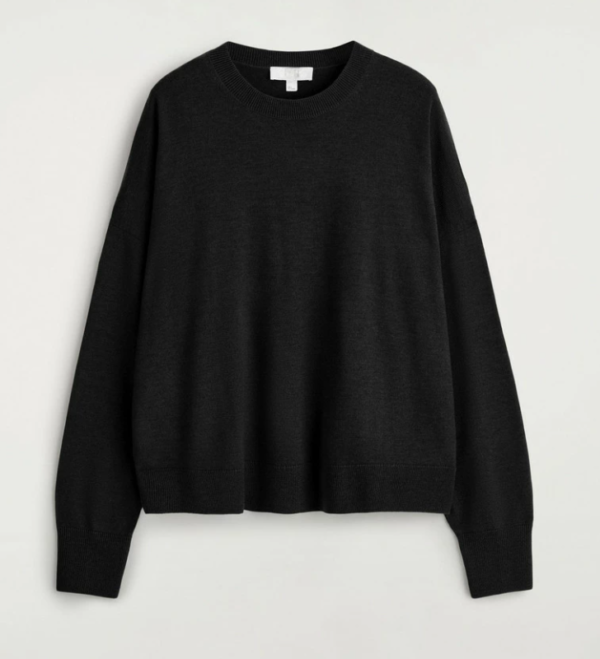 Custom Women's Cashmere Blend Ribbed Oversized Black Sweater - view 4 Custom Women's Cashmere Blend Ribbed Oversized Black Sweater - view 4