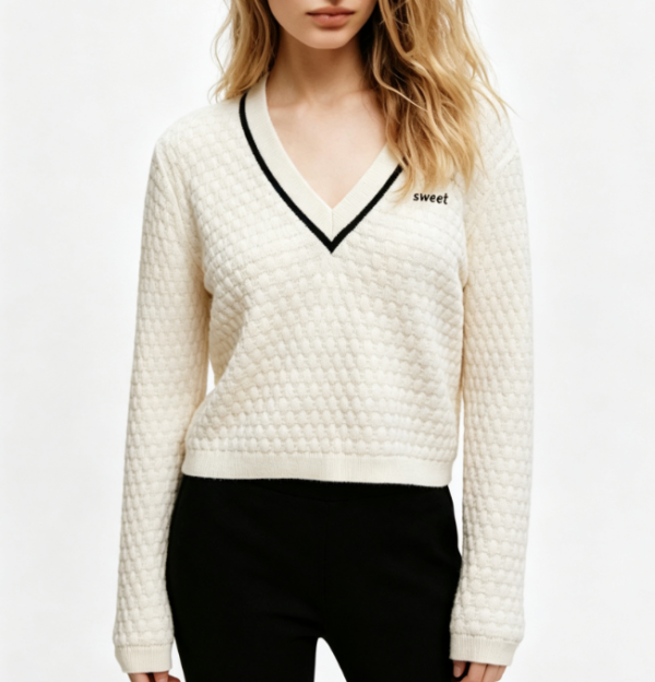 Custom Women's Merino Wool Jacquard Cropped V Neck Sweater Cream Custom Women's Merino Wool Jacquard Cropped V Neck Sweater Cream