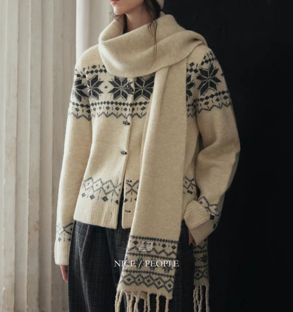 Custom Women's Merino Wool Jacquard Scarf-Neck Cream Cardigan Custom Women's Merino Wool Jacquard Scarf-Neck Cream Cardigan