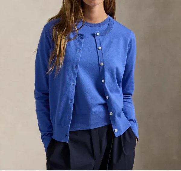 Custom Women's Silk Wool Blend 14-Gauge Crew-Neck Button-Up Cardigan Custom Women's Silk Wool Blend 14-Gauge Crew-Neck Button-Up Cardigan