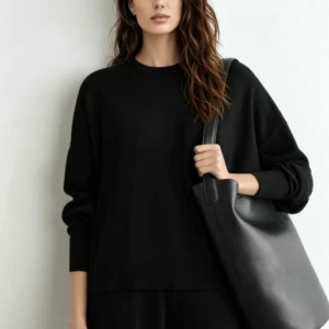 Custom Women's Cashmere Blend Ribbed Crew-Neck Oversized Black Sweater