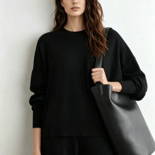 Custom Women's Cashmere Blend Ribbed Crew-Neck Oversized Black Sweater